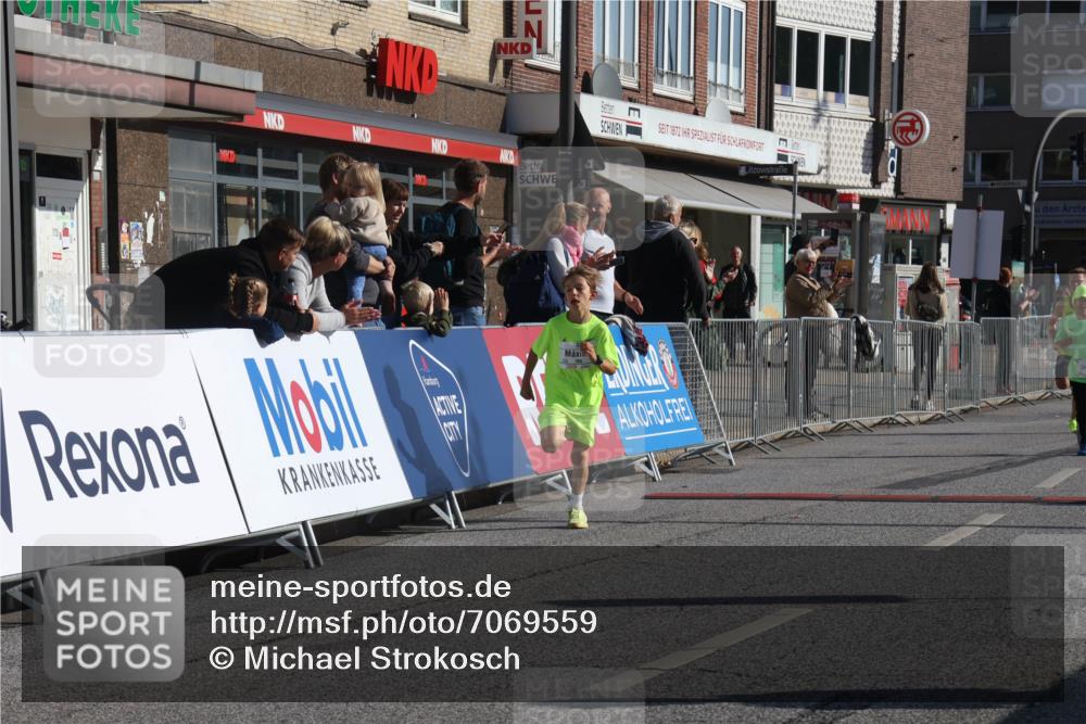 15.09.2024 - PSD Bank Halbmarathon Michael Strokosch http://msf.ph/oto/7069559 15.09.2024 10:25:06 Ziel 102, 119, 131, 165, 177 meine-sportfotos.de