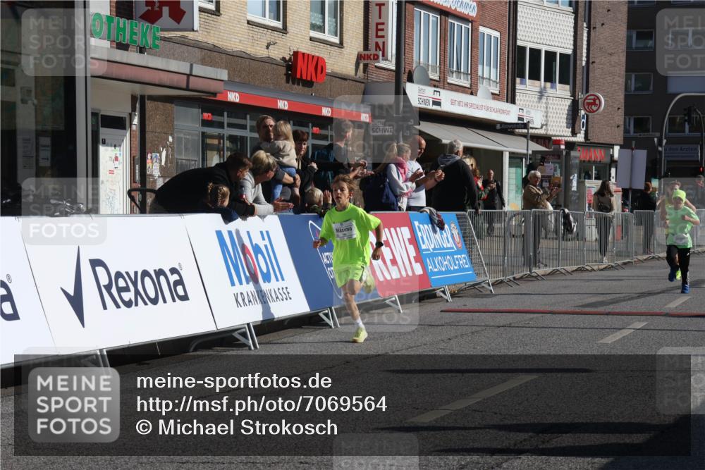 15.09.2024 - PSD Bank Halbmarathon Michael Strokosch http://msf.ph/oto/7069564 15.09.2024 10:25:07 Ziel 102, 119, 131, 165, 177 meine-sportfotos.de