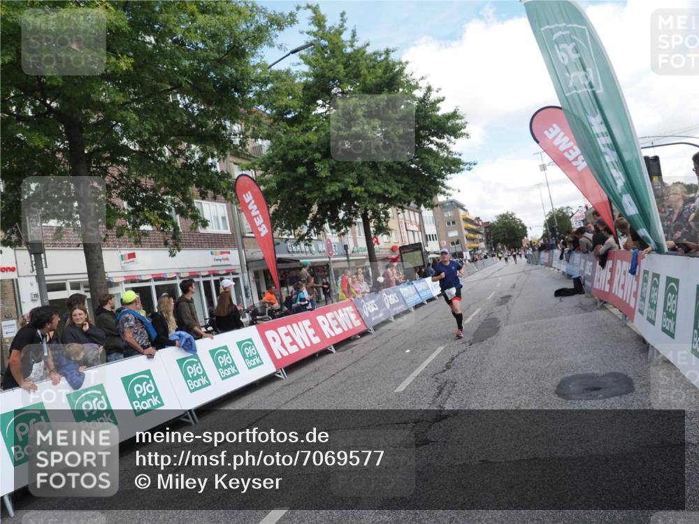 15.09.2024 - PSD Bank Halbmarathon Miley Keyser http://msf.ph/oto/7069577 15.09.2024 12:22:08 Ziel 1654, 2321, 2457, 2689, 2769, 3025, 3230 meine-sportfotos.de