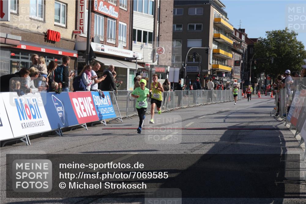 15.09.2024 - PSD Bank Halbmarathon Michael Strokosch http://msf.ph/oto/7069585 15.09.2024 10:25:08 Ziel 102, 119, 131, 165, 177 meine-sportfotos.de
