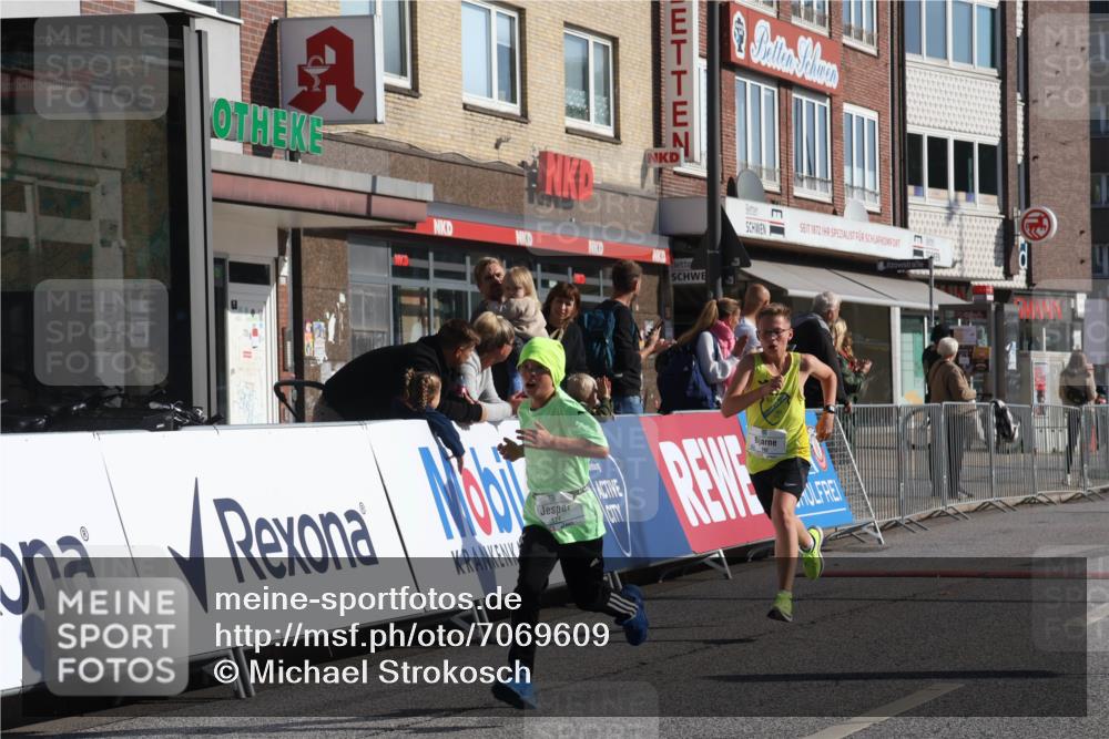 15.09.2024 - PSD Bank Halbmarathon Michael Strokosch http://msf.ph/oto/7069609 15.09.2024 10:25:10 Ziel 7, 102, 119, 165, 177 meine-sportfotos.de