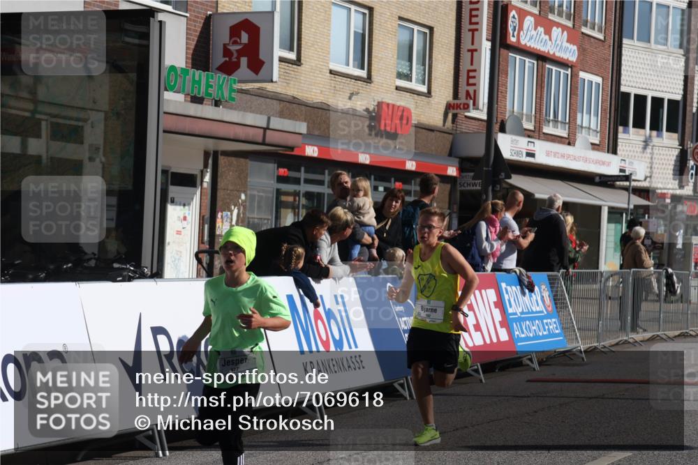 15.09.2024 - PSD Bank Halbmarathon Michael Strokosch http://msf.ph/oto/7069618 15.09.2024 10:25:10 Ziel 7, 102, 119, 165, 177 meine-sportfotos.de