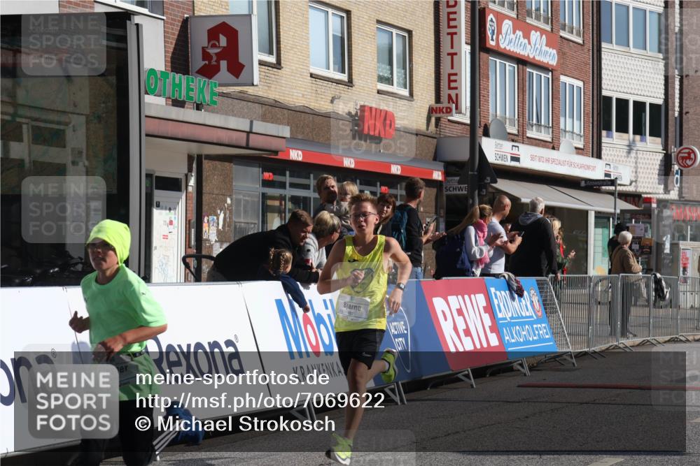 15.09.2024 - PSD Bank Halbmarathon Michael Strokosch http://msf.ph/oto/7069622 15.09.2024 10:25:10 Ziel 7, 102, 119, 165, 177 meine-sportfotos.de