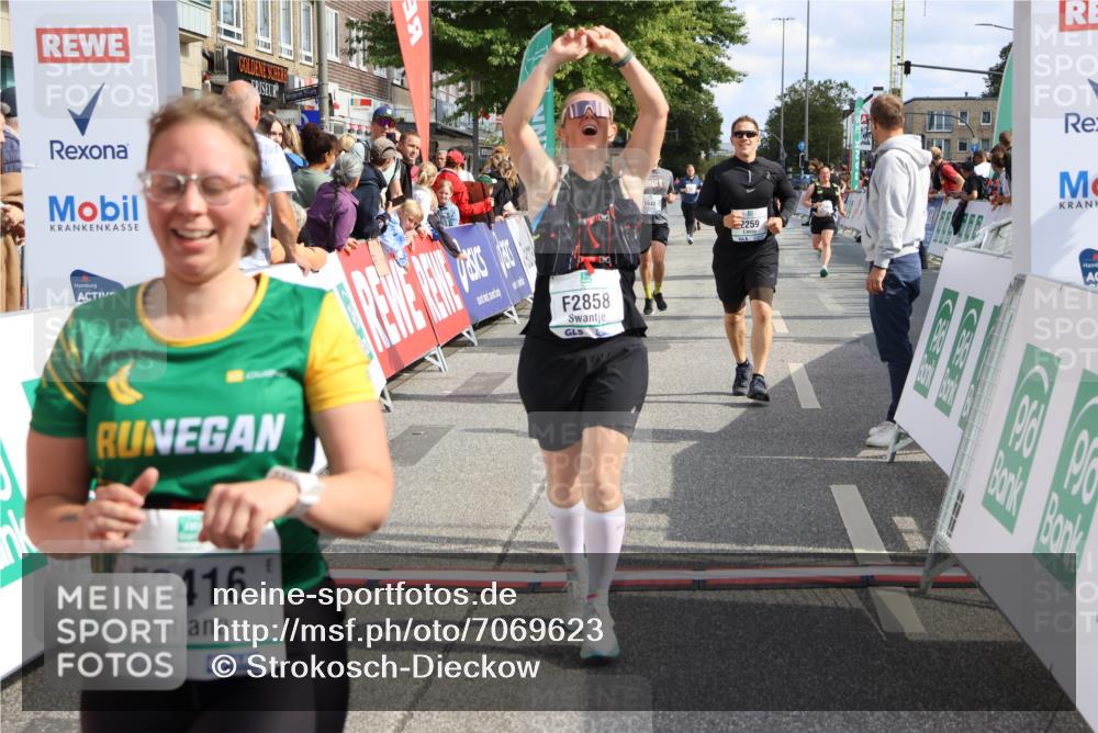 15.09.2024 - PSD Bank Halbmarathon Strokosch-Dieckow http://msf.ph/oto/7069623 15.09.2024 12:31:25 Ziel 1948, 2259, 2858, 3089, 3211, 3279, 3312, 3414, 3416, 3486, 3542 meine-sportfotos.de