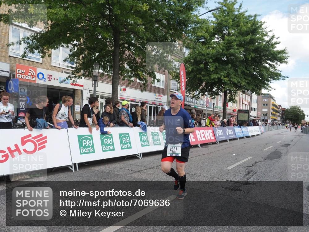 15.09.2024 - PSD Bank Halbmarathon Miley Keyser http://msf.ph/oto/7069636 15.09.2024 12:22:10 Ziel 1654, 2321, 2457, 2689, 2769, 3025, 3230 meine-sportfotos.de