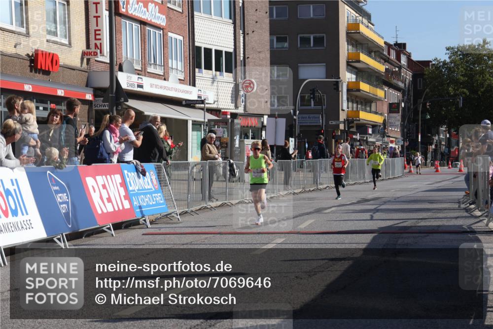 15.09.2024 - PSD Bank Halbmarathon Michael Strokosch http://msf.ph/oto/7069646 15.09.2024 10:25:14 Ziel 7, 19, 66, 102, 165, 177 meine-sportfotos.de