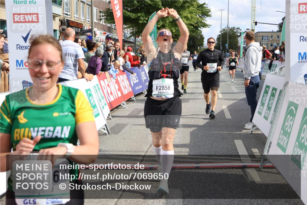 15.09.2024 - PSD Bank Halbmarathon Strokosch-Dieckow http://msf.ph/oto/7069650 15.09.2024 12:31:25 Ziel 1948, 2259, 2858, 3089, 3211, 3279, 3312, 3414, 3416, 3486, 3542 meine-sportfotos.de