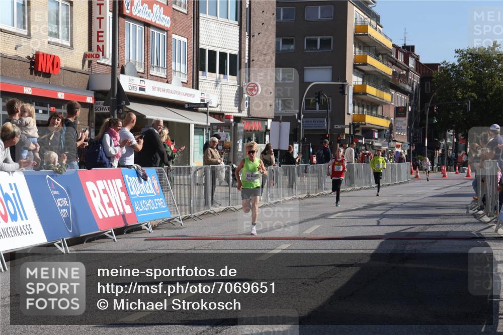 15.09.2024 - PSD Bank Halbmarathon Michael Strokosch http://msf.ph/oto/7069651 15.09.2024 10:25:14 Ziel 7, 19, 66, 102, 165, 177 meine-sportfotos.de