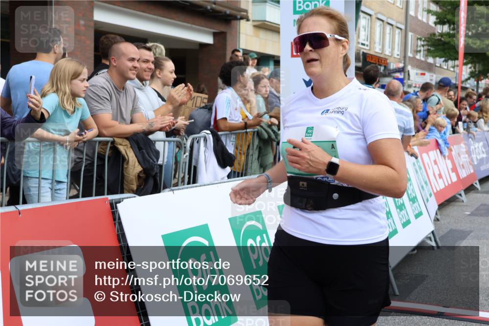15.09.2024 - PSD Bank Halbmarathon Strokosch-Dieckow http://msf.ph/oto/7069652 15.09.2024 12:22:48 Ziel 836, 2862, 3018, 3036, 3127, 3282, 3299, 3304 meine-sportfotos.de