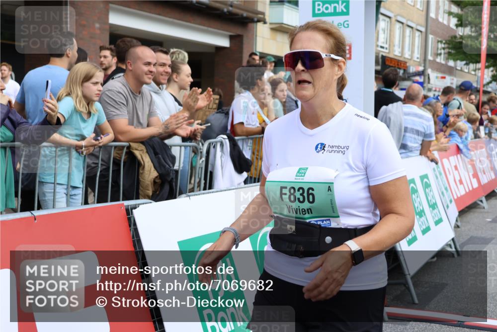 15.09.2024 - PSD Bank Halbmarathon Strokosch-Dieckow http://msf.ph/oto/7069682 15.09.2024 12:22:48 Ziel 836, 2862, 3018, 3036, 3127, 3282, 3299, 3304 meine-sportfotos.de
