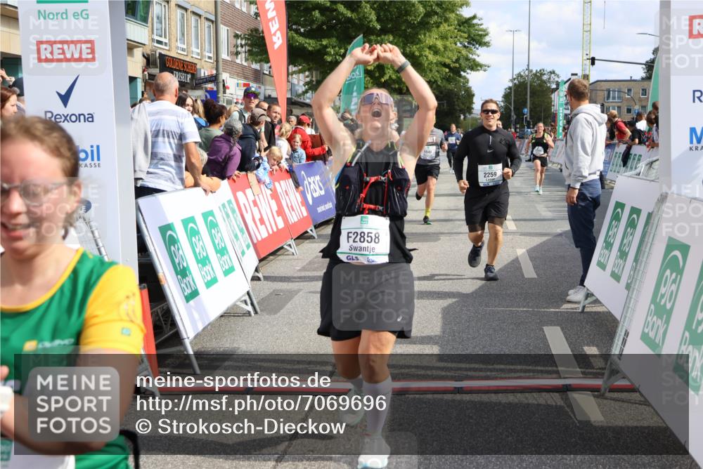 15.09.2024 - PSD Bank Halbmarathon Strokosch-Dieckow http://msf.ph/oto/7069696 15.09.2024 12:31:25 Ziel 1948, 2259, 2858, 3089, 3211, 3279, 3312, 3414, 3416, 3486, 3542 meine-sportfotos.de