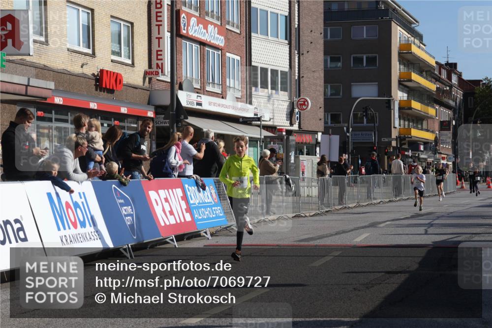 15.09.2024 - PSD Bank Halbmarathon Michael Strokosch http://msf.ph/oto/7069727 15.09.2024 10:25:21 Ziel 7, 19, 66, 102, 110, 177 meine-sportfotos.de