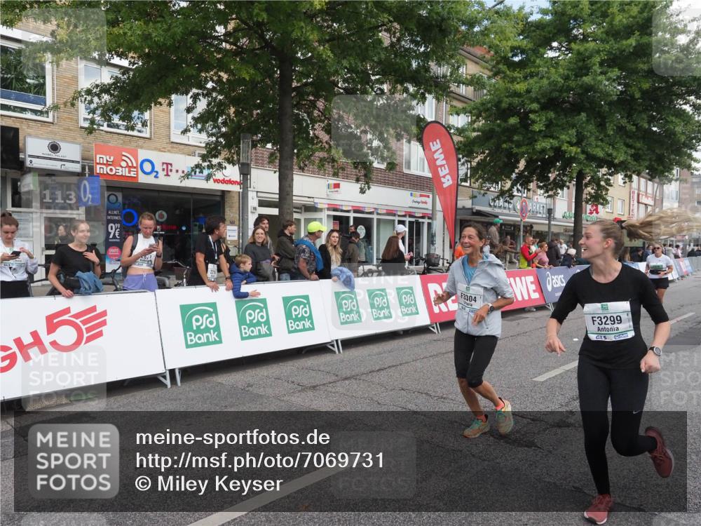 15.09.2024 - PSD Bank Halbmarathon Miley Keyser http://msf.ph/oto/7069731 15.09.2024 12:22:29 Ziel 836, 2862, 3018, 3036, 3299, 3304 meine-sportfotos.de