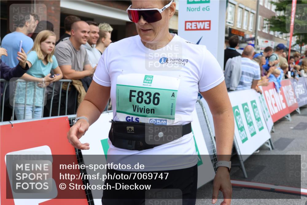 15.09.2024 - PSD Bank Halbmarathon Strokosch-Dieckow http://msf.ph/oto/7069747 15.09.2024 12:22:48 Ziel 836, 2862, 3018, 3036, 3127, 3282, 3299, 3304 meine-sportfotos.de