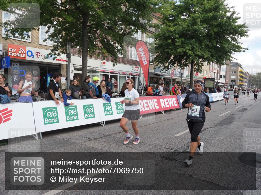 15.09.2024 - PSD Bank Halbmarathon Miley Keyser http://msf.ph/oto/7069750 15.09.2024 12:22:32 Ziel 836, 2862, 3018, 3036, 3127, 3282, 3299, 3304 meine-sportfotos.de