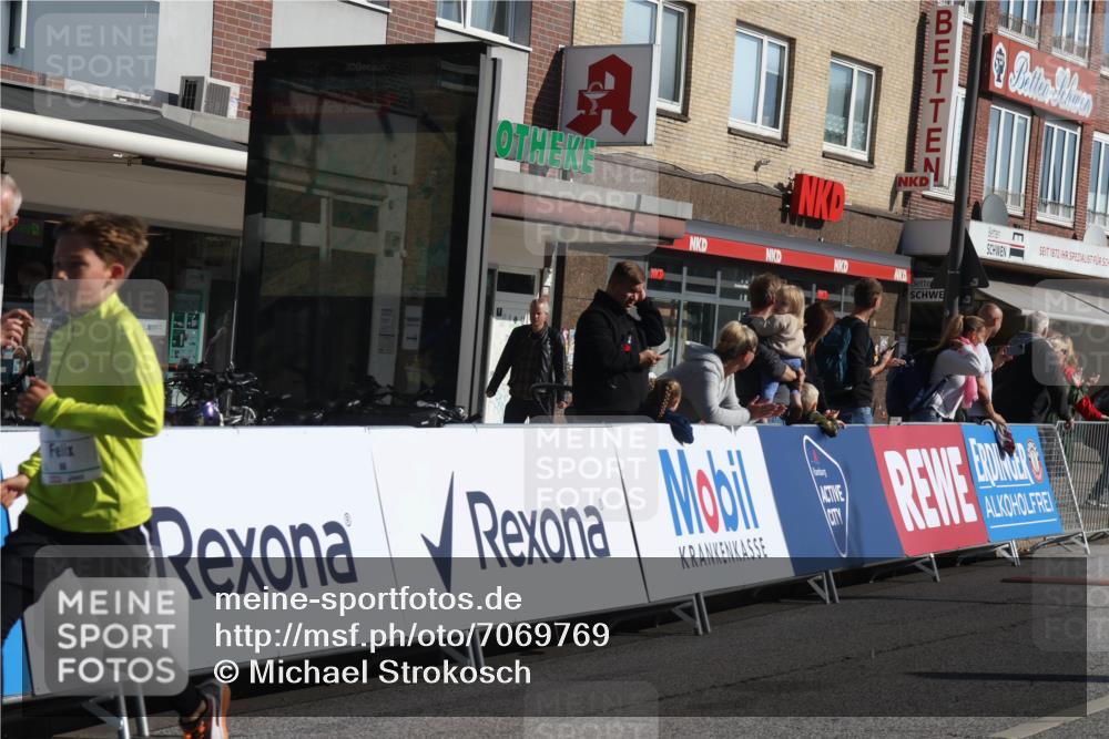 15.09.2024 - PSD Bank Halbmarathon Michael Strokosch http://msf.ph/oto/7069769 15.09.2024 10:25:24 Ziel 7, 19, 36, 66, 110, 257 meine-sportfotos.de