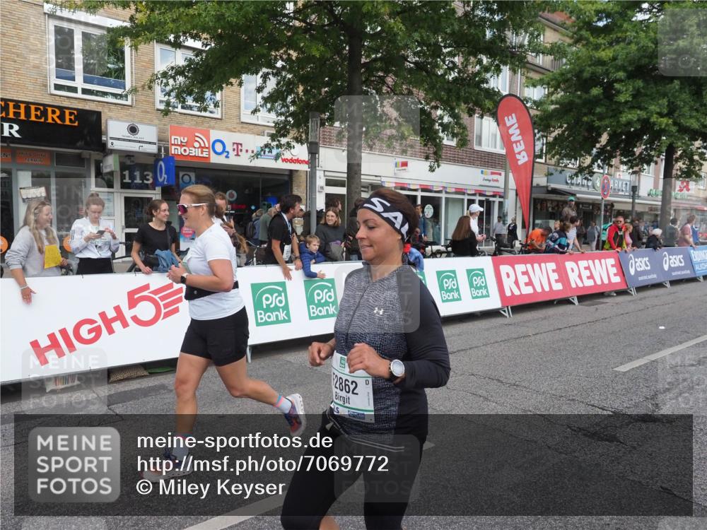 15.09.2024 - PSD Bank Halbmarathon Miley Keyser http://msf.ph/oto/7069772 15.09.2024 12:22:33 Ziel 836, 2862, 3018, 3036, 3127, 3282, 3299, 3304 meine-sportfotos.de