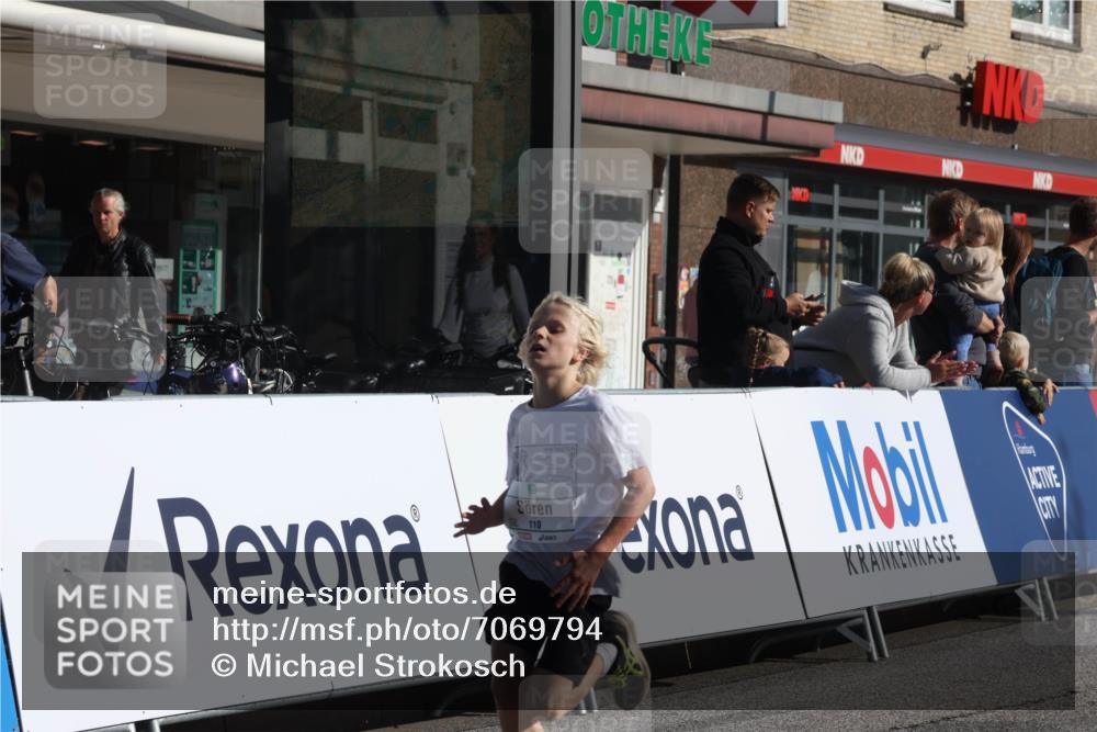 15.09.2024 - PSD Bank Halbmarathon Michael Strokosch http://msf.ph/oto/7069794 15.09.2024 10:25:28 Ziel 7, 19, 36, 66, 110, 238, 257 meine-sportfotos.de