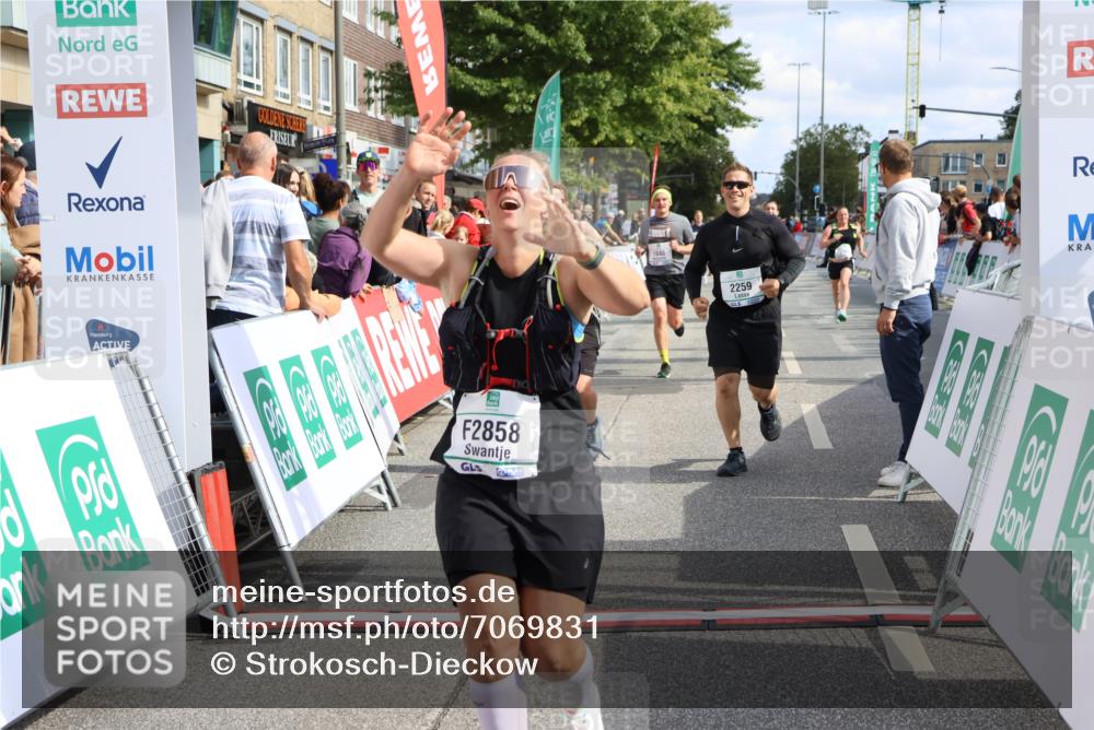 15.09.2024 - PSD Bank Halbmarathon Strokosch-Dieckow http://msf.ph/oto/7069831 15.09.2024 12:31:26 Ziel 1948, 2259, 2858, 3089, 3211, 3279, 3414, 3416, 3486, 3542 meine-sportfotos.de