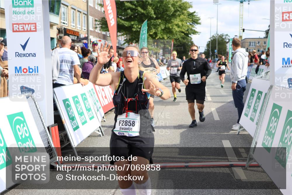 15.09.2024 - PSD Bank Halbmarathon Strokosch-Dieckow http://msf.ph/oto/7069858 15.09.2024 12:31:26 Ziel 1948, 2259, 2858, 3089, 3211, 3279, 3414, 3416, 3486, 3542 meine-sportfotos.de