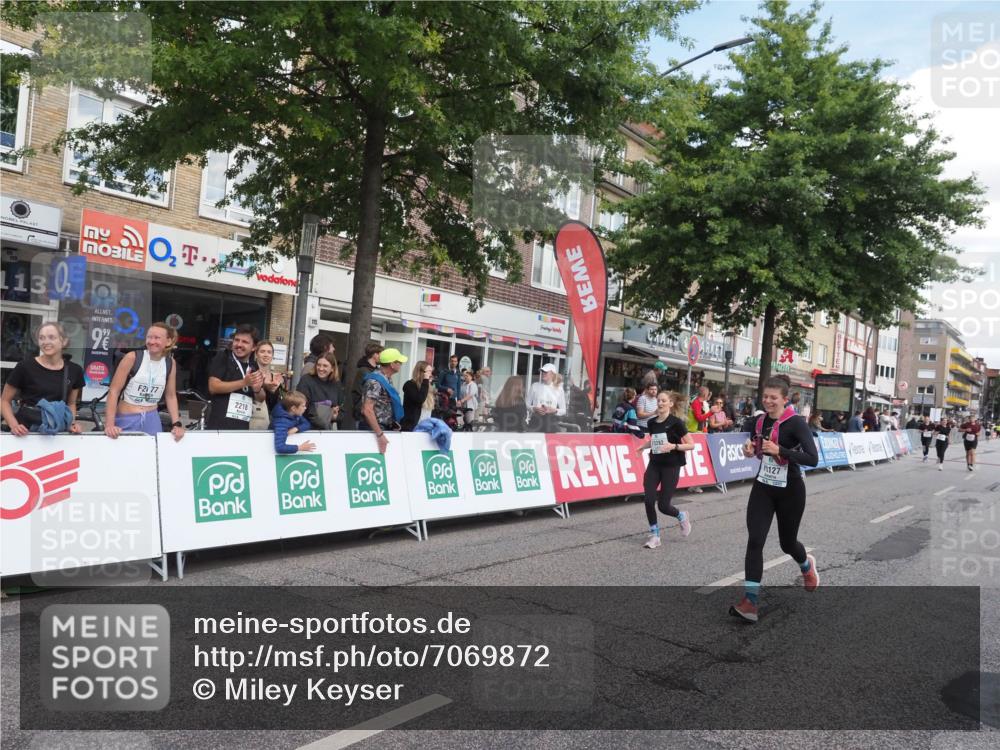 15.09.2024 - PSD Bank Halbmarathon Miley Keyser http://msf.ph/oto/7069872 15.09.2024 12:22:40 Ziel 836, 2238, 2862, 3018, 3036, 3127, 3199, 3282, 3299, 3304, 3443 meine-sportfotos.de