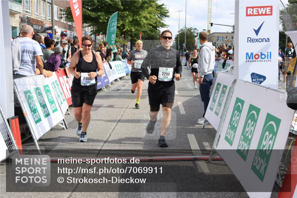 15.09.2024 - PSD Bank Halbmarathon Strokosch-Dieckow http://msf.ph/oto/7069911 15.09.2024 12:31:27 Ziel 1948, 2259, 2858, 3089, 3211, 3279, 3414, 3416, 3486, 3542 meine-sportfotos.de