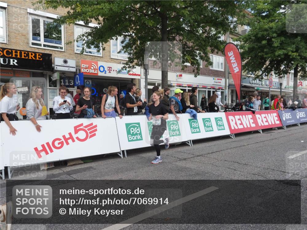 15.09.2024 - PSD Bank Halbmarathon Miley Keyser http://msf.ph/oto/7069914 15.09.2024 12:22:48 Ziel 2238, 3018, 3036, 3127, 3199, 3282, 3361, 3443 meine-sportfotos.de