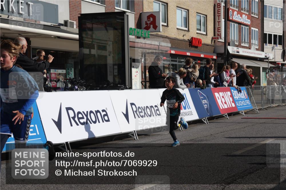 15.09.2024 - PSD Bank Halbmarathon Michael Strokosch http://msf.ph/oto/7069929 15.09.2024 10:25:41 Ziel 36, 54, 221, 238, 248, 257, 298, 300 meine-sportfotos.de
