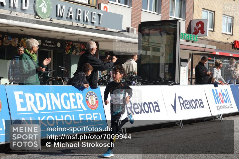 15.09.2024 - PSD Bank Halbmarathon Michael Strokosch http://msf.ph/oto/7069944 15.09.2024 10:25:42 Ziel 36, 54, 221, 238, 248, 257, 298, 300 meine-sportfotos.de