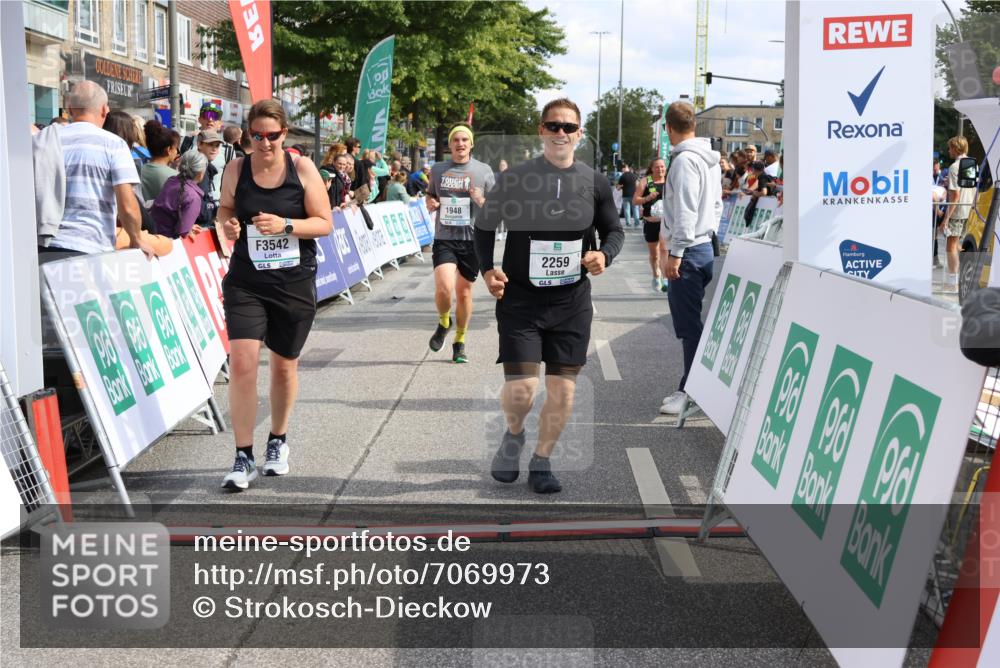 15.09.2024 - PSD Bank Halbmarathon Strokosch-Dieckow http://msf.ph/oto/7069973 15.09.2024 12:31:27 Ziel 1948, 2259, 2858, 3089, 3211, 3279, 3414, 3416, 3486, 3542 meine-sportfotos.de