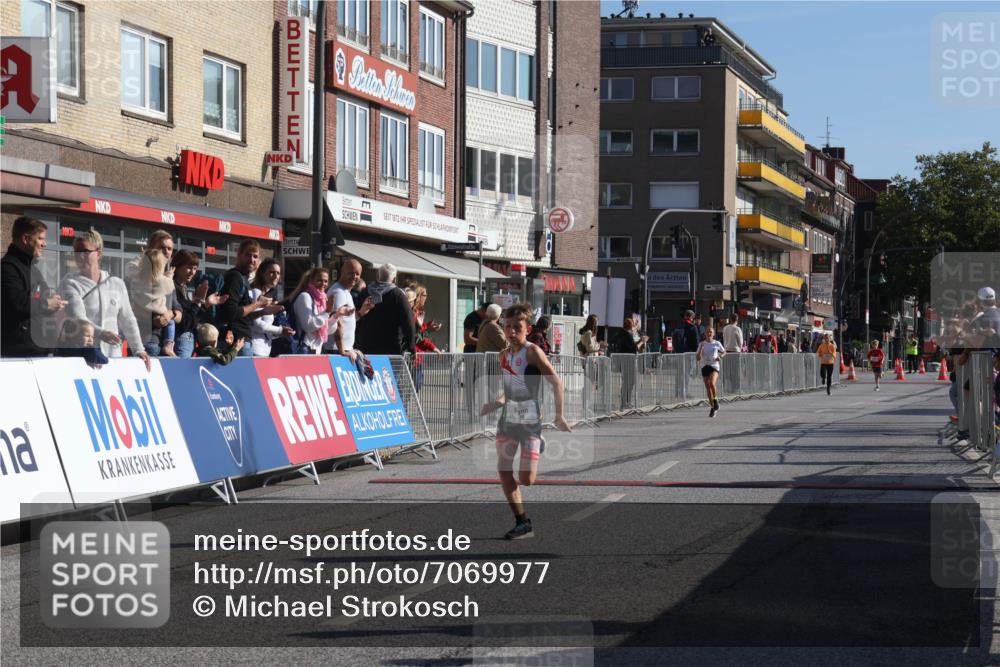 15.09.2024 - PSD Bank Halbmarathon Michael Strokosch http://msf.ph/oto/7069977 15.09.2024 10:25:47 Ziel 54, 98, 221, 238, 248, 298, 300 meine-sportfotos.de
