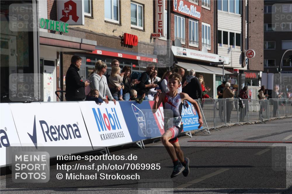 15.09.2024 - PSD Bank Halbmarathon Michael Strokosch http://msf.ph/oto/7069985 15.09.2024 10:25:48 Ziel 54, 98, 221, 238, 248, 298, 300 meine-sportfotos.de