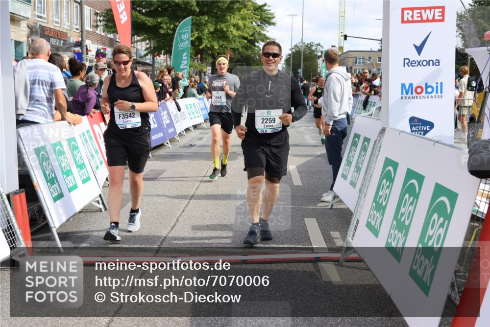 15.09.2024 - PSD Bank Halbmarathon Strokosch-Dieckow http://msf.ph/oto/7070006 15.09.2024 12:31:27 Ziel 1948, 2259, 2858, 3089, 3211, 3279, 3414, 3416, 3486, 3542 meine-sportfotos.de