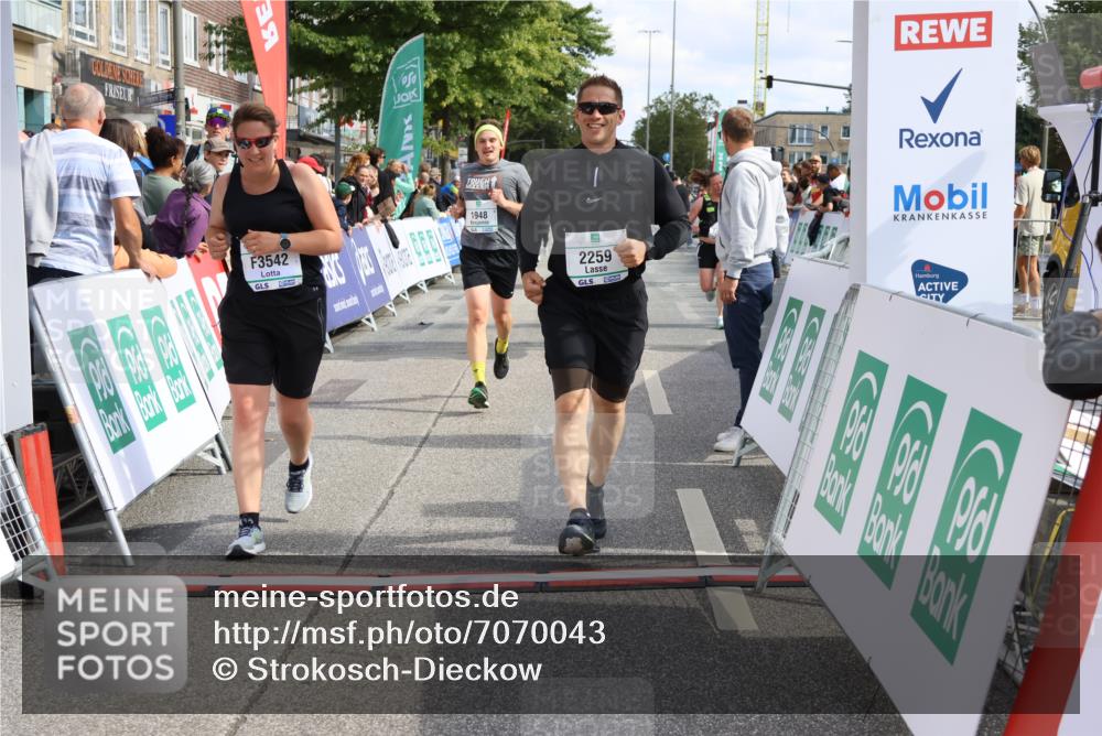 15.09.2024 - PSD Bank Halbmarathon Strokosch-Dieckow http://msf.ph/oto/7070043 15.09.2024 12:31:27 Ziel 1948, 2259, 2858, 3089, 3211, 3279, 3414, 3416, 3486, 3542 meine-sportfotos.de