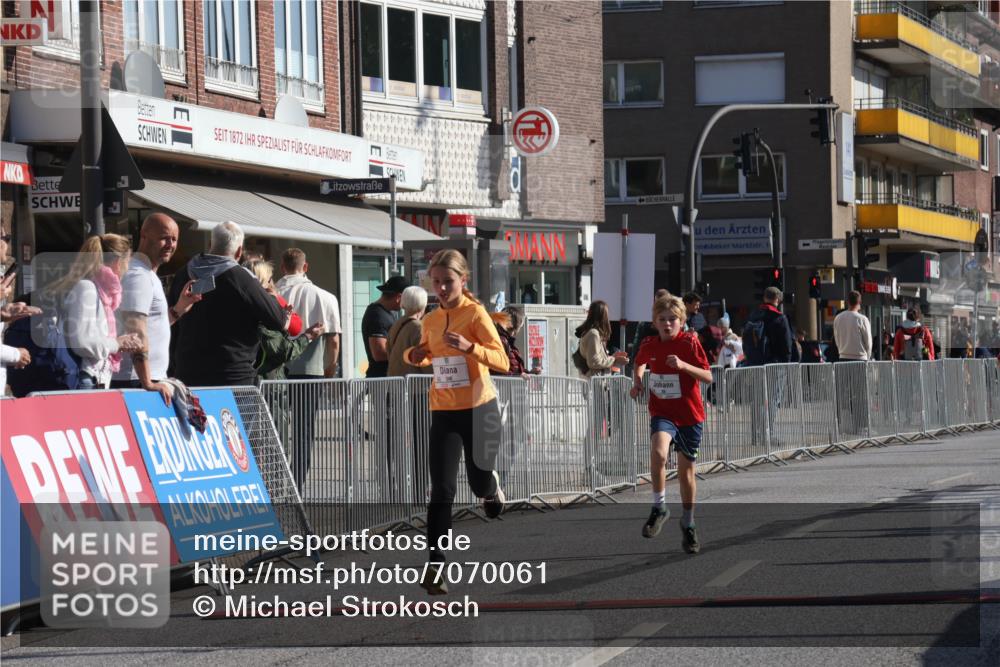15.09.2024 - PSD Bank Halbmarathon Michael Strokosch http://msf.ph/oto/7070061 15.09.2024 10:25:57 Ziel 20, 54, 98, 240 meine-sportfotos.de