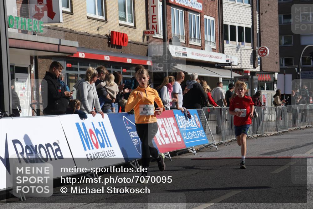 15.09.2024 - PSD Bank Halbmarathon Michael Strokosch http://msf.ph/oto/7070095 15.09.2024 10:25:59 Ziel 20, 54, 98, 240 meine-sportfotos.de