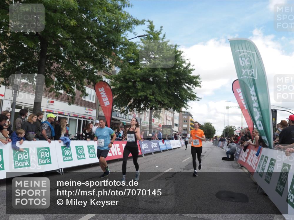 15.09.2024 - PSD Bank Halbmarathon Miley Keyser http://msf.ph/oto/7070145 15.09.2024 12:23:20 Ziel 803, 2078, 2307, 2400, 2550, 2933, 2999, 3243, 3320, 3370 meine-sportfotos.de