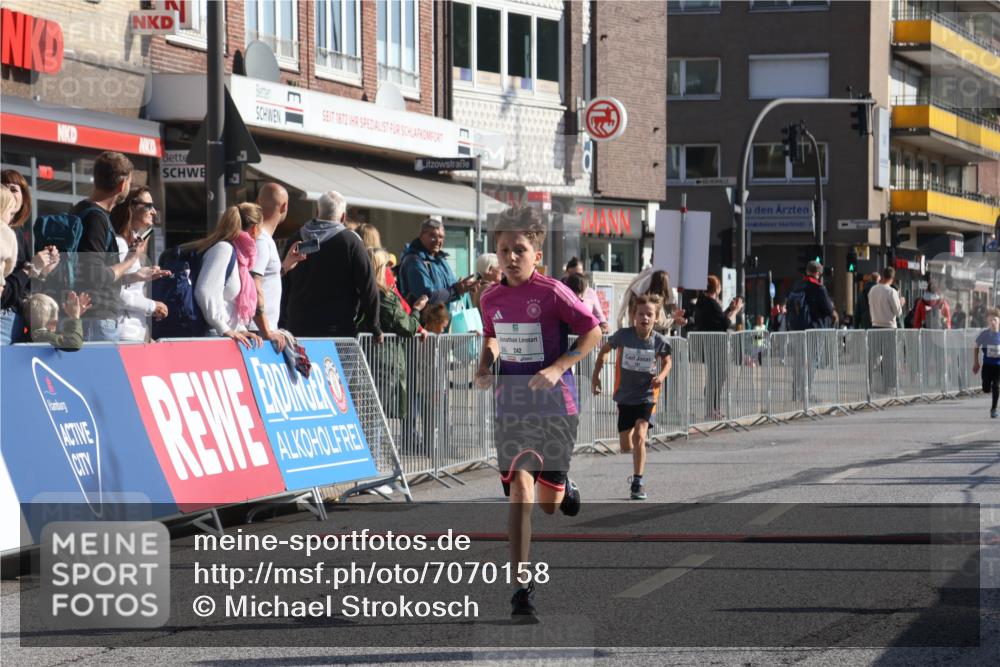 15.09.2024 - PSD Bank Halbmarathon Michael Strokosch http://msf.ph/oto/7070158 15.09.2024 10:26:07 Ziel 20, 144, 181, 240, 242 meine-sportfotos.de
