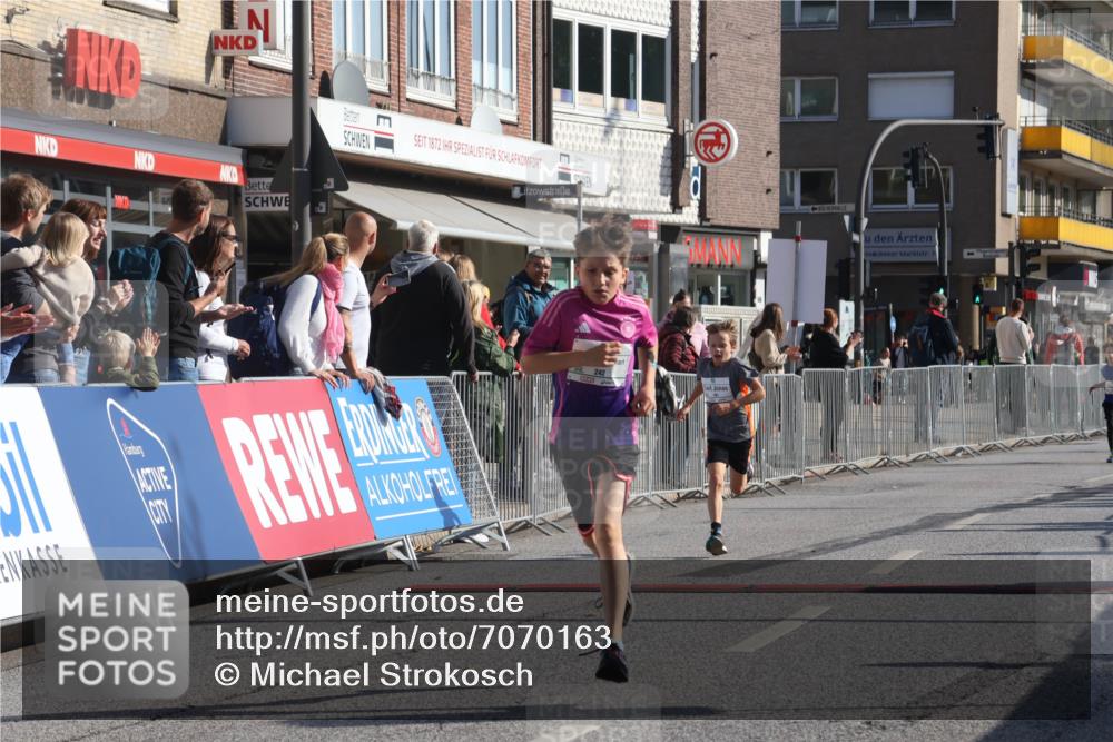 15.09.2024 - PSD Bank Halbmarathon Michael Strokosch http://msf.ph/oto/7070163 15.09.2024 10:26:08 Ziel 9, 20, 88, 144, 181, 240, 242, 295 meine-sportfotos.de