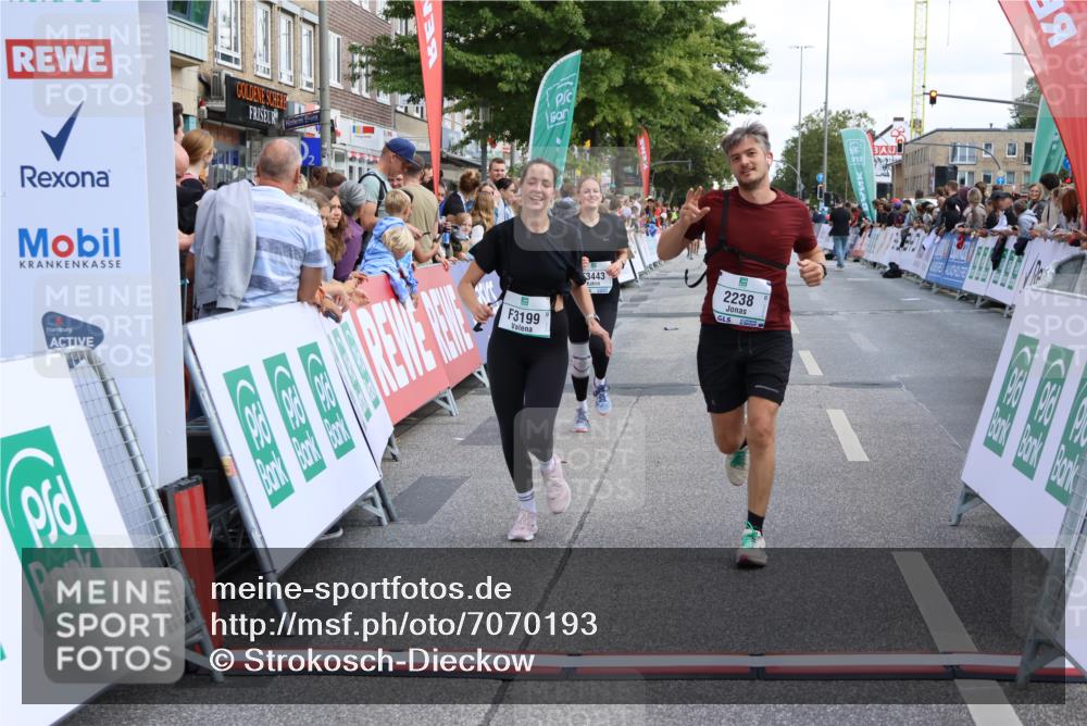 15.09.2024 - PSD Bank Halbmarathon Strokosch-Dieckow http://msf.ph/oto/7070193 15.09.2024 12:22:58 Ziel 836, 2238, 2862, 3018, 3036, 3127, 3199, 3282, 3304, 3443 meine-sportfotos.de