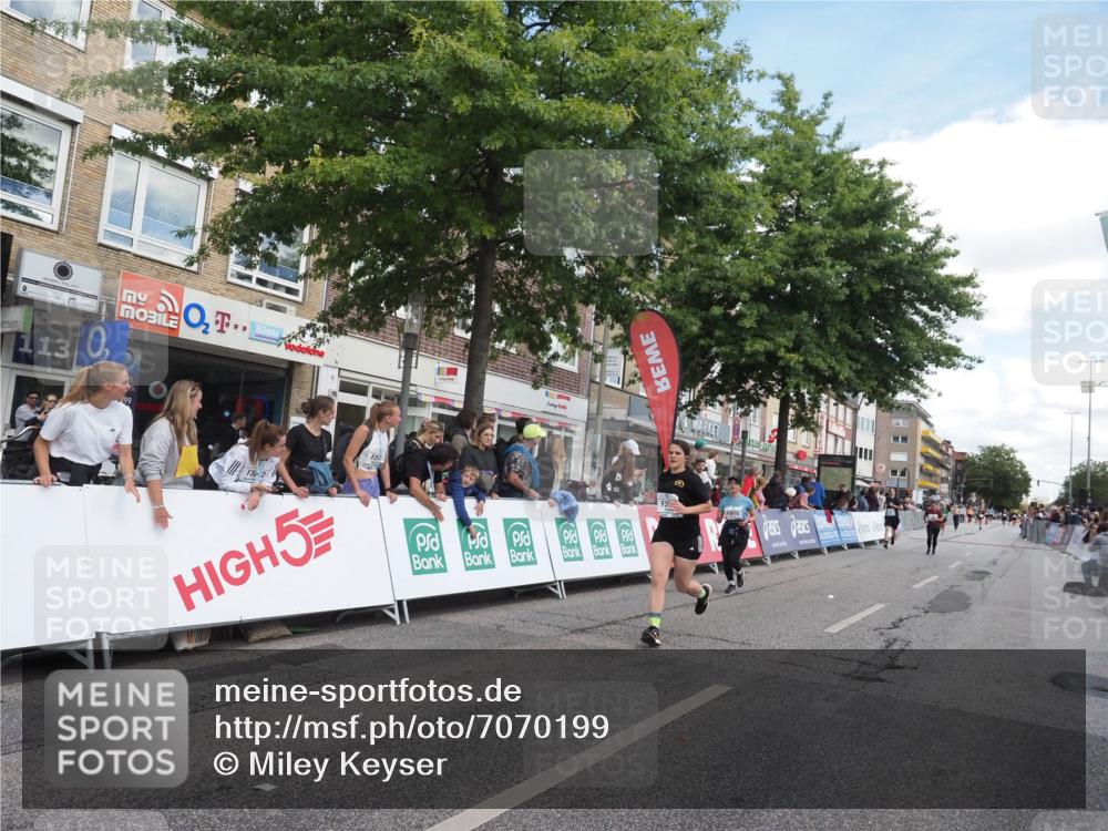 15.09.2024 - PSD Bank Halbmarathon Miley Keyser http://msf.ph/oto/7070199 15.09.2024 12:23:25 Ziel 803, 2078, 2307, 2550, 2933, 3243, 3277, 3320, 3370 meine-sportfotos.de