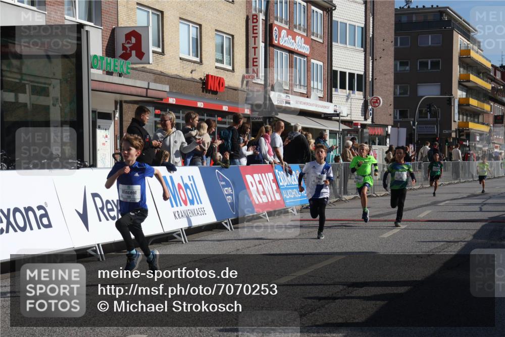 15.09.2024 - PSD Bank Halbmarathon Michael Strokosch http://msf.ph/oto/7070253 15.09.2024 10:26:15 Ziel 9, 86, 88, 144, 181, 188, 216, 242, 295 meine-sportfotos.de