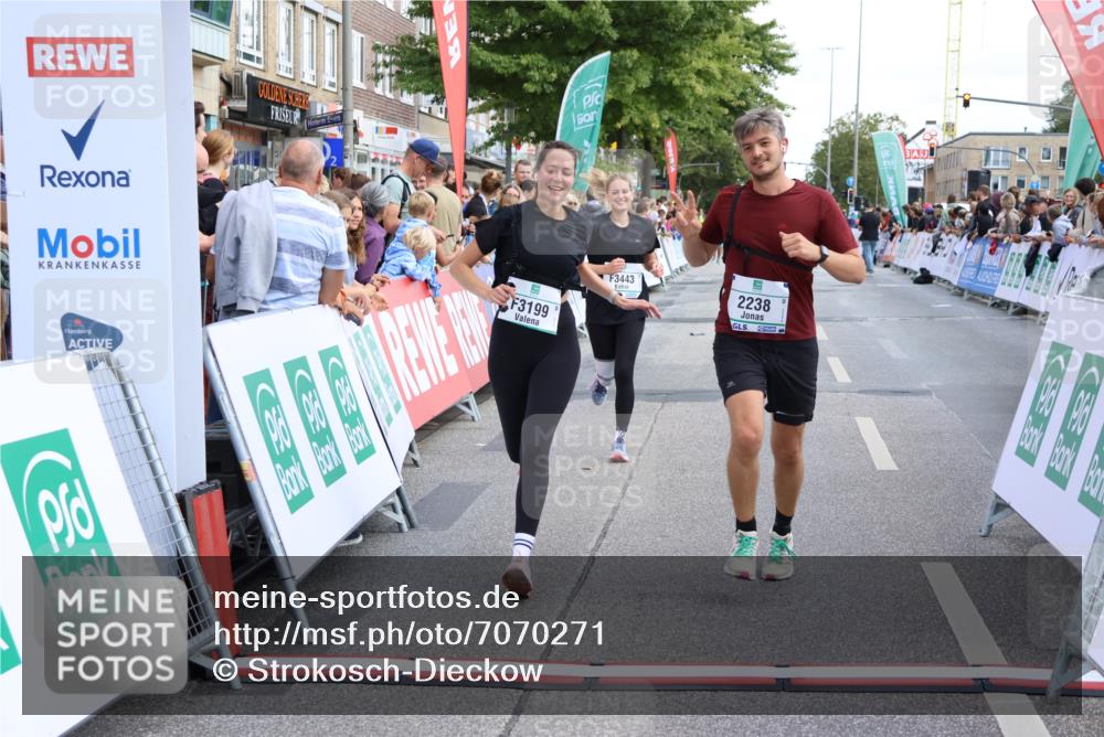 15.09.2024 - PSD Bank Halbmarathon Strokosch-Dieckow http://msf.ph/oto/7070271 15.09.2024 12:22:58 Ziel 836, 2238, 2862, 3018, 3036, 3127, 3199, 3282, 3304, 3443 meine-sportfotos.de