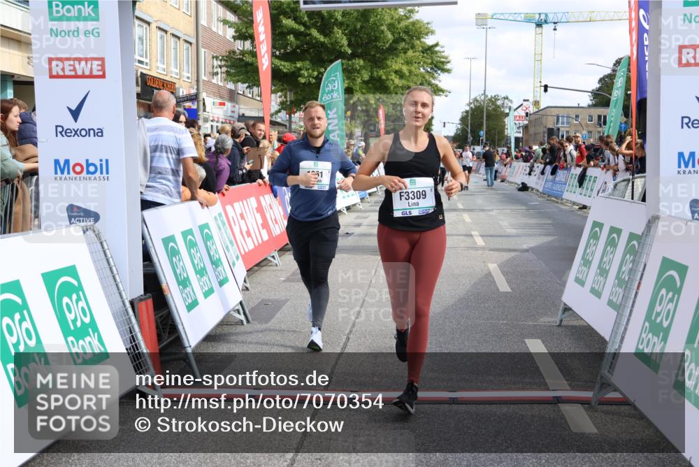 15.09.2024 - PSD Bank Halbmarathon Strokosch-Dieckow http://msf.ph/oto/7070354 15.09.2024 12:31:38 Ziel 1948, 1961, 2259, 3089, 3309, 3486, 3542 meine-sportfotos.de