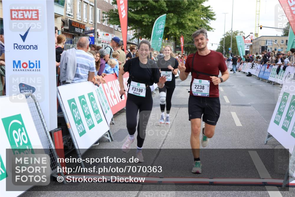 15.09.2024 - PSD Bank Halbmarathon Strokosch-Dieckow http://msf.ph/oto/7070363 15.09.2024 12:22:59 Ziel 2238, 2862, 3018, 3036, 3127, 3199, 3282, 3443 meine-sportfotos.de