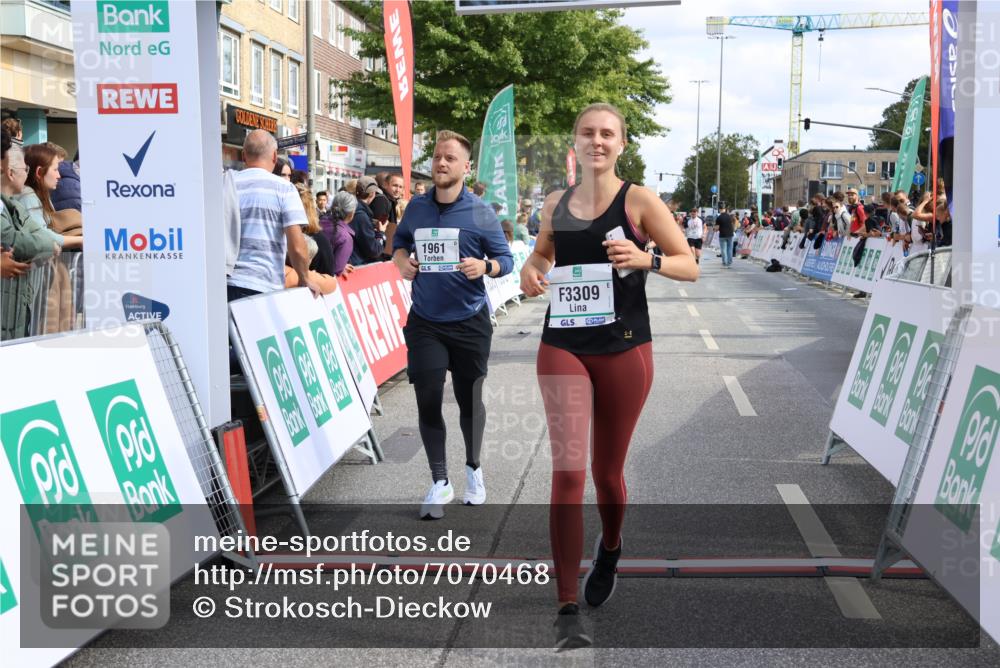 15.09.2024 - PSD Bank Halbmarathon Strokosch-Dieckow http://msf.ph/oto/7070468 15.09.2024 12:31:38 Ziel 1948, 1961, 2259, 3089, 3309, 3486, 3542 meine-sportfotos.de