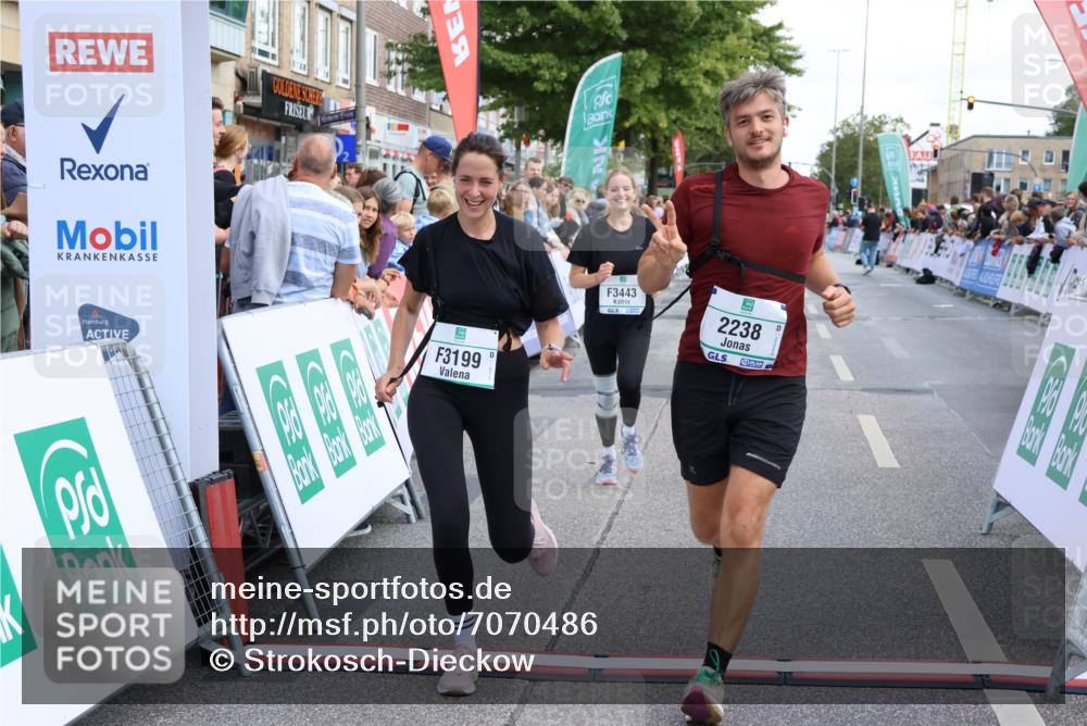 15.09.2024 - PSD Bank Halbmarathon Strokosch-Dieckow http://msf.ph/oto/7070486 15.09.2024 12:22:59 Ziel 2238, 2862, 3018, 3036, 3127, 3199, 3282, 3443 meine-sportfotos.de