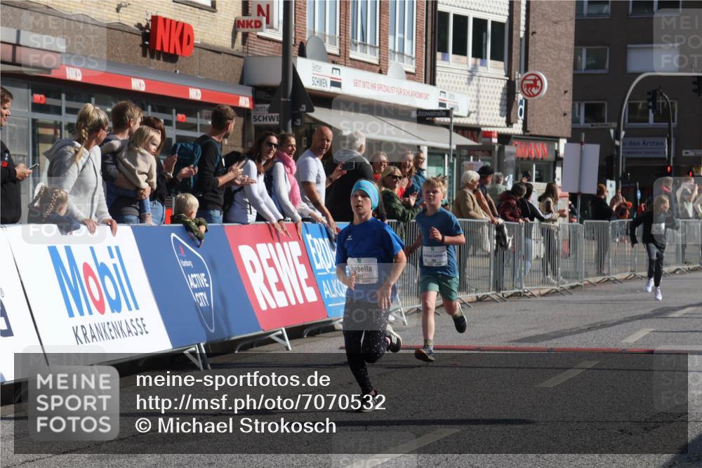 15.09.2024 - PSD Bank Halbmarathon Michael Strokosch http://msf.ph/oto/7070532 15.09.2024 10:26:47 Ziel 69, 134, 173, 196, 209, 212, 215, 229, 237, 284, 307 meine-sportfotos.de