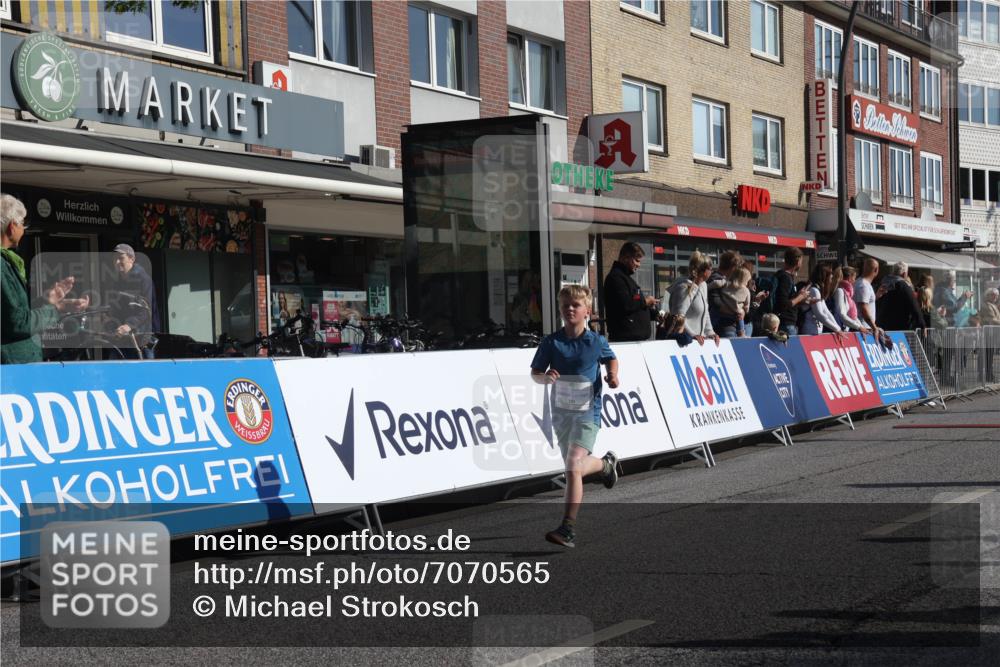 15.09.2024 - PSD Bank Halbmarathon Michael Strokosch http://msf.ph/oto/7070565 15.09.2024 10:26:49 Ziel 42, 69, 134, 196, 212, 215, 237, 284 meine-sportfotos.de
