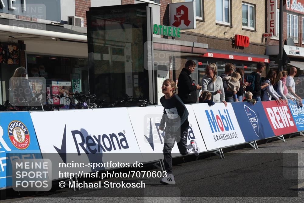 15.09.2024 - PSD Bank Halbmarathon Michael Strokosch http://msf.ph/oto/7070603 15.09.2024 10:26:52 Ziel 42, 69, 215, 284 meine-sportfotos.de